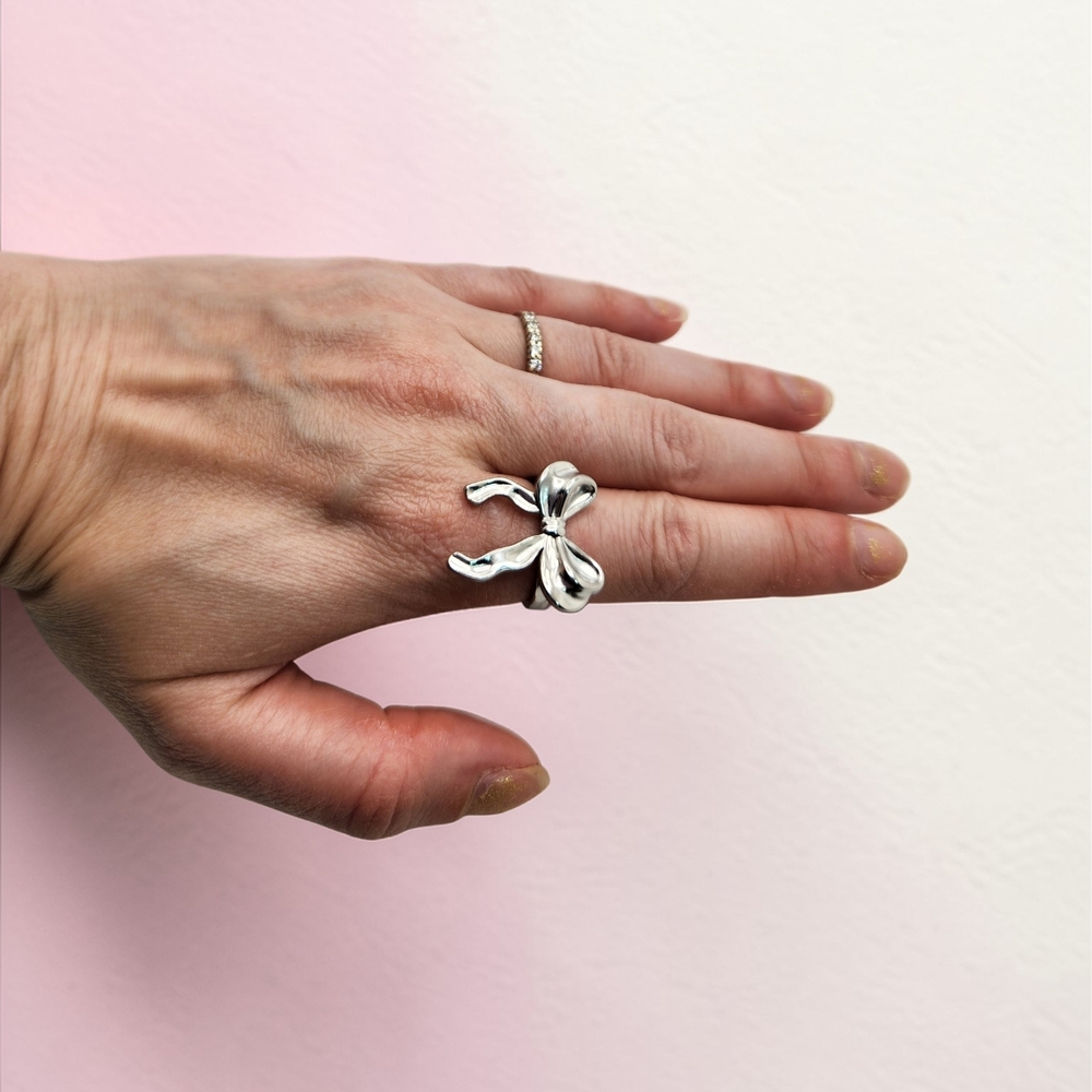 Silver Bow Ring - Picture 4 of 5